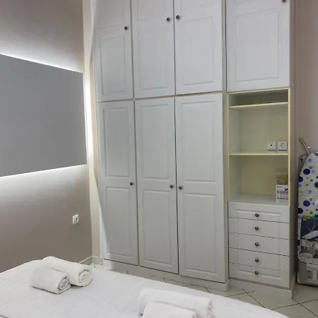 Comfortable Apartment Near To Metro Athens Exterior photo