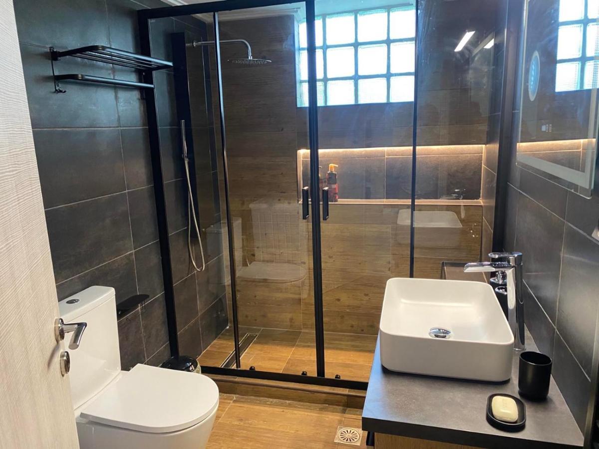 Comfortable Near To Metro Apartment *